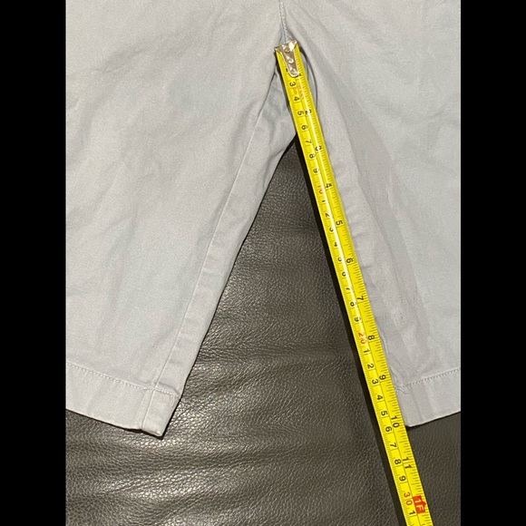 Vineyard Vines Shorts - Picture 5 of 7